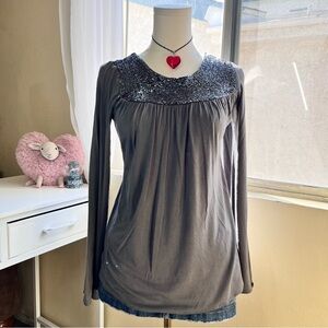 Y2K sparkly sequin neckline long sleeve grey blouse